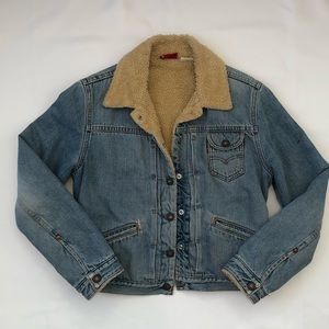 Vintage Levi’s Sherpa lined denim trucker jacket